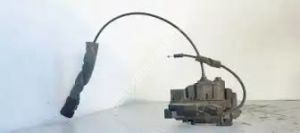 OE 825020005R-SOL ARKA KAPI KİLİDİ SCENIC III