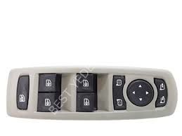 OE 809610018R-ÖN CAM DÜĞMESİ SOL FLUENCE