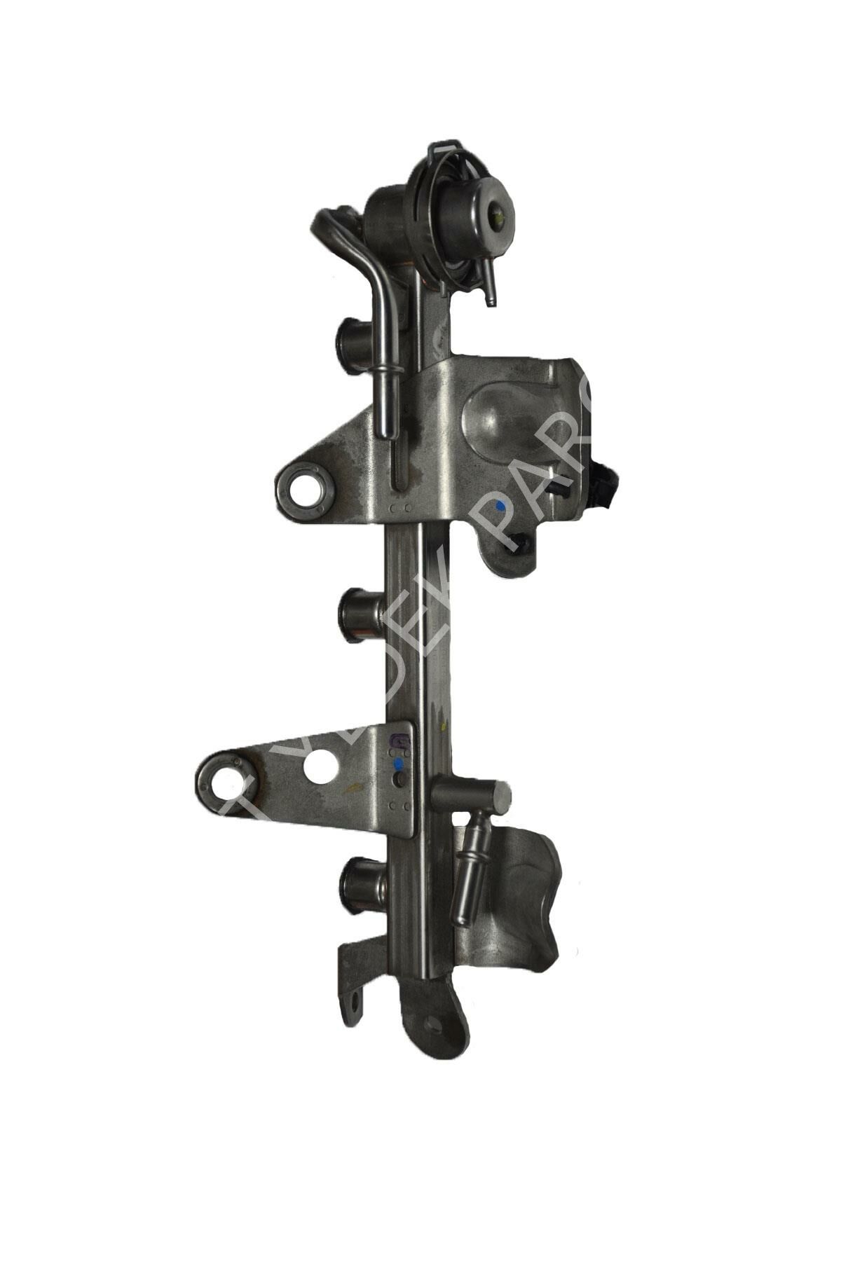 OE 175201470R-YAKIT BORU RAMPASI -SANDERO II