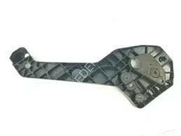 OE 678909486R-KALORİFER KAZANI BAĞLANTI AYAĞI SAĞ TRAFIC III