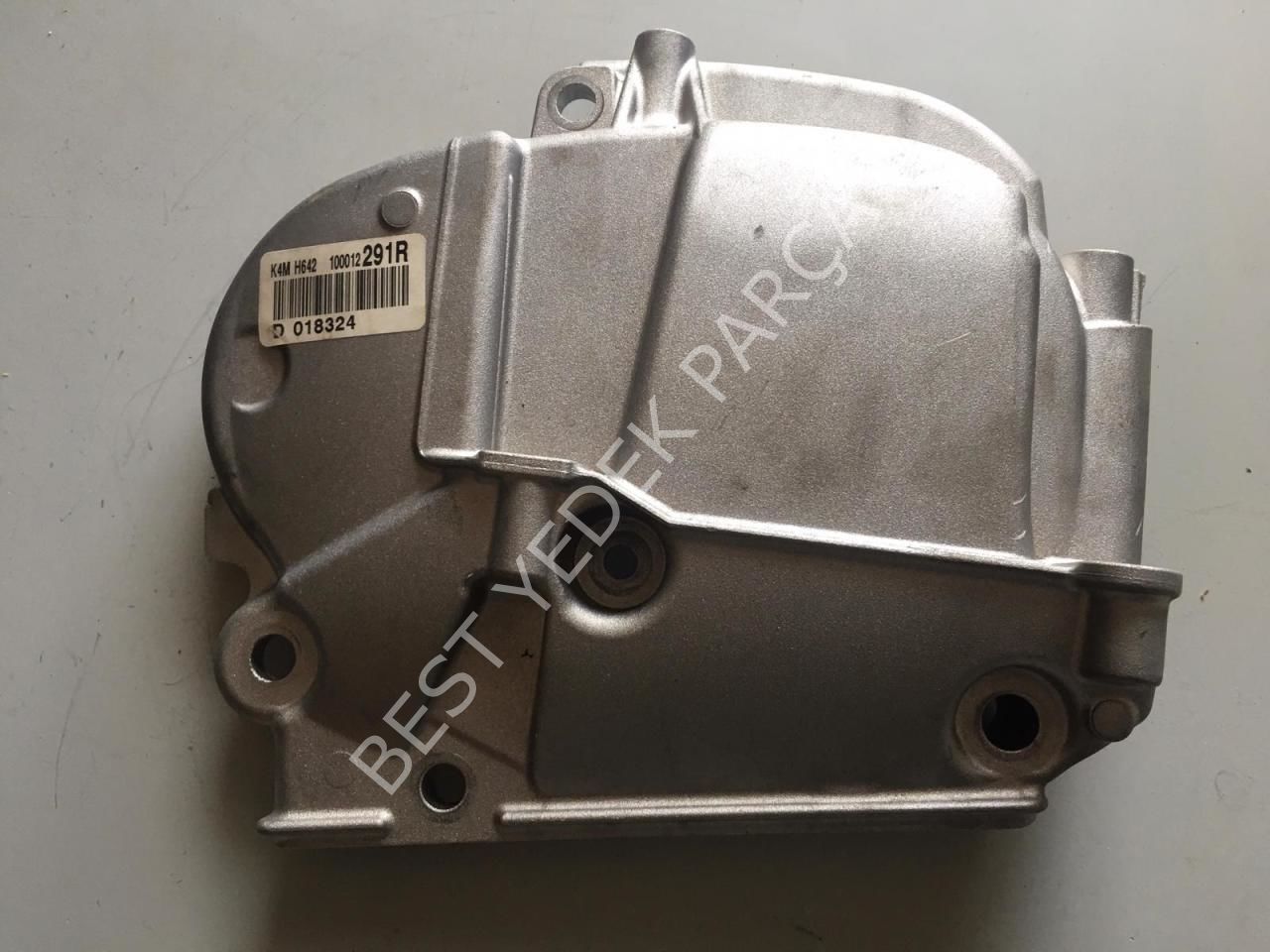 OE 8200487939-SİLİNDİR KAPAK SUPORTU FLUENCE